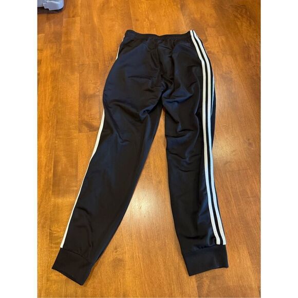 Woman’s adidas joggers size small - Picture 4 of 4